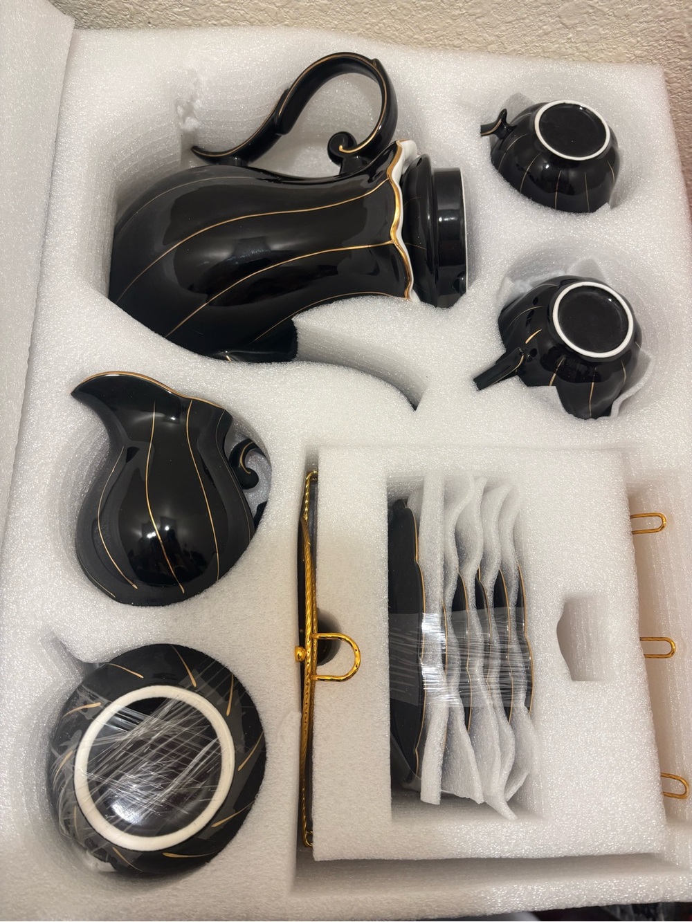 Black and Gold Ceramic Tea Set - Elegant 12-Piece Service
